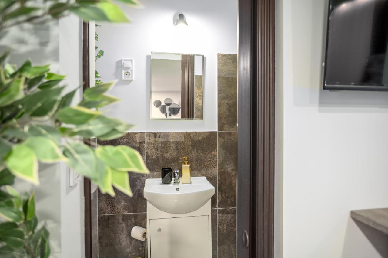 Green Goblin Apartment With Free Private Parking Budapeste Exterior foto
